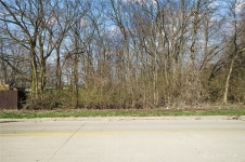 251 Liscum Dr, Dayton, OH 45417 | MLS# 860002 | Trulia
