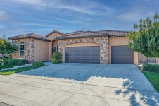 5924 E Burns Ave, Fresno, CA 93727 - See Est. Value, Schools & More 5924 E  Burns Ave, Fresno, CA 93727 - See Est. Value, Schools... 