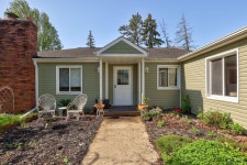 5935 Mackinaw Rd, Saginaw, MI 48604 - See Est. Value, Schools & More