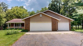 1749 E Water Rd, Byron, IL 61010 - See Est. Value, Schools & More 1749 E  Water Rd, Byron, IL 61010 - See Est. Value, Schools & More