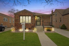 5641 S Rutherford Ave, Chicago, IL 60638 | Trulia 5641 S  Rutherford Ave, Chicago, IL 60638 | Trulia