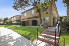 7301 Lennox Ave #D11, Van Nuys, CA 91405 | MLS# 320007356 | Trulia