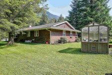 5997 North St, Juneau, AK 99801 | MLS# 25611 | Trulia