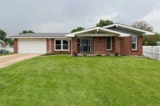 7589 English Coach Ln, Hazelwood, MO 63042 - See Est. Value, Schools & More