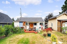 1719 46th Avenue SW, Seattle, WA 98116 - See Est. Value, Schools & More
