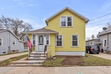 1523 Maple Ave, Oshkosh, WI 54902 | MLS# 50269333 | Trulia