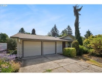 4720 SW 53rd Ave, Portland, OR 97221 - See Est. Value, Schools & More