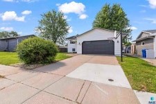 5705 W Missouri St, Sioux Falls, SD 57106 | MLS# 22504546 | Trulia 5705 W  Missouri St, Sioux Falls, SD 57106 | MLS# 22504546... 