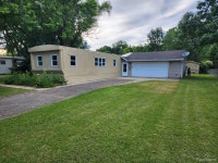 5791 Maunee Dr, Howell, MI 48843 | MLS# 20240075990 | Trulia