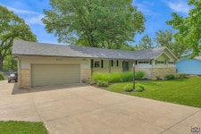 4711 SW Cedar Crest Rd, Topeka, KS 66606 | MLS# 239755 | Trulia