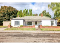 6237 SE Sherrett St, Portland, OR 97206 | MLS# 23269741 | Trulia