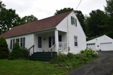 2724 BROOKVIEW Road, Castleton, NY 12033 | Trulia