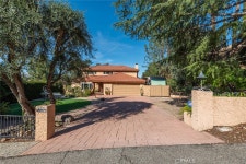 4936 Vejar Dr, Agoura Hills, CA 91301 | MLS# SR25041461 | Trulia