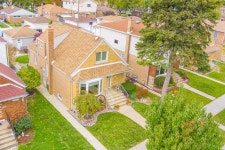 5816 S Nashville Ave, Chicago, IL 60638 | MLS# 11256241 | Trulia