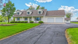 6887 Highway Ee, Centralia, MO 65240 - See Est. Value, Schools & More