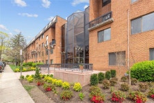 1 Ipswich UNIT 208, Great Neck, NY 11021 | MLS# 3543969 | Trulia