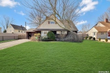 34 Flagstone Lane, Westbury, NY 11590 | Trulia