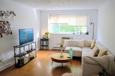 326 Broadway #11, Somerville, MA 02145 | MLS# 73406730 | Trulia