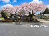 4715 NE Everett St, Portland, OR 97213 | MLS# 322011144 - Trulia | Trulia