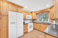 237 Naughton Ave #1, Staten Island, NY 10305 | Trulia