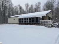 659 Osceola Rd, Cadillac, MI 49601 | MLS# 1930373 | Trulia