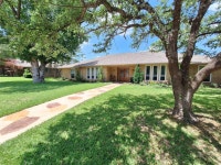 6817 Roundrock Rd, Dallas, TX 75248 - See Est. Value, Schools & More