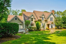 10 Central Drive, Glen Head, NY 11545 | MLS# 3573811 | Trulia