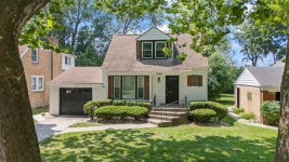 7244 N Kilpatrick Ave, Lincolnwood, IL 60712 | MLS# 12434895 | Trulia 7244 N  Kilpatrick Ave, Lincolnwood, IL 60712 | MLS... 