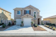 5977 W Turtle Bay Dr, Fresno, CA 93722 | MLS# 572050 | Trulia