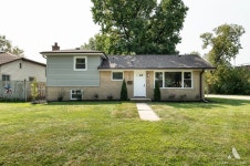 6455 W 112th St, Worth, IL 60482 | MLS# 12173741 | Trulia 6455 W  112th St, Worth, IL 60482 | MLS# 12173741 | Trulia