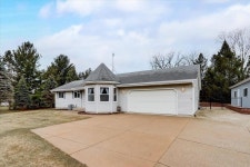 7137 North Hwy 51, Janesville, WI 53545 - See Est. Value, Schools & More