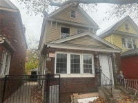 102-14 Van Wyck Expressway, Jamaica, NY 11419 - See Est. Value, Schools & More