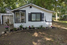 2609 Maplewood Ave, Lansing, MI 48910 | MLS# 20230053571 | Trulia