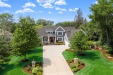 1040 Golf Ln, Wheaton, IL 60189 - See Est. Value, Schools & More