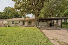 7405 Southgate Ln, Austin, TX 78744 | MLS# 3246104 | Trulia