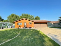 1737 Skyline Dr, Worthington, MN 56187 | MLS# 6083243 | Trulia