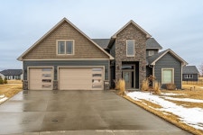 6182 Azalea Cir, Grand Forks, ND 58201 | Trulia