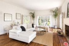 633 Woodruff Ave, Los Angeles, CA 90024 | MLS# 22-205843 | Trulia