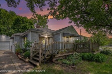 6327 Grovenburg Rd, Lansing, MI 48911 - See Est. Value, Schools & More