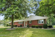 2589 Debbie Dr, Lima, OH 45807 | MLS# 307689 | Trulia
