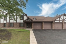1716 Lakecliffe Dr #C, Wheaton, IL 60189 | MLS# 11906837 | Trulia