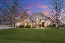 6832 E 84th St N, Owasso, OK 74055 - See Est. Value, Schools & More 6832 E  84th St N, Owasso, OK 74055 - See Est. Value, Schools... 