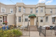 6536 Admiral Ave, Middle Village, NY 11379 | Trulia