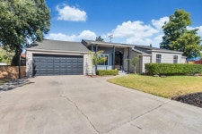 6960 Middlecoff Way, Sacramento, CA 95822 | MLS# 222084574 | Trulia