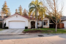 5975 W Birch Ave, Fresno, CA 93722 | MLS# 572219 | Trulia
