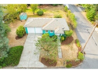 5132 SW Freeman Ct, Portland, OR 97219 | MLS# 24126452 | Trulia