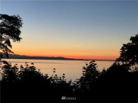 9215 Olympic View Dr, Edmonds, WA 98020 - See Est. Value, Schools & More