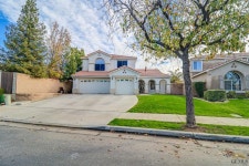 6408 Canyon Falls Ln, Bakersfield, CA 93312 | MLS# 202113350 | Trulia