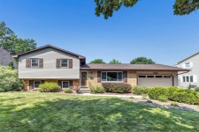 1633 Willard Ter, De Pere, WI 54115 - See Est. Value, Schools & More