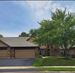393 Sandhurst Cir #2, Glen Ellyn, IL 60137 | MLS# 11189863 | Trulia
